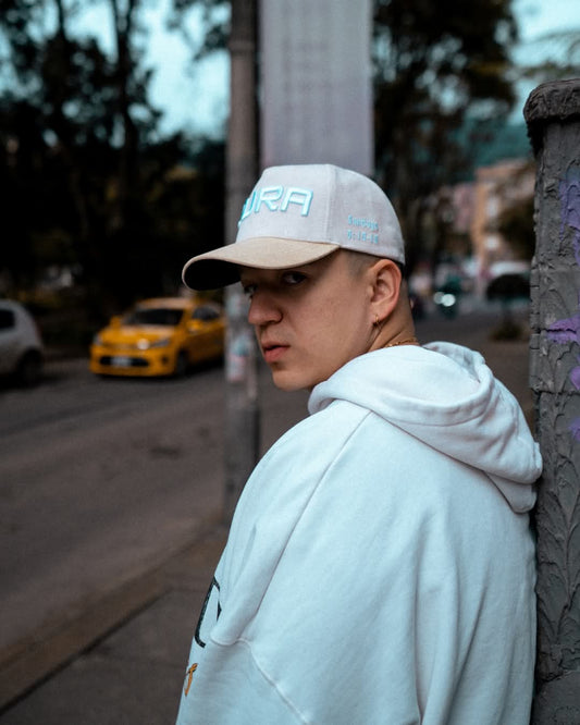 KURA Gorra Minimalista (crema)